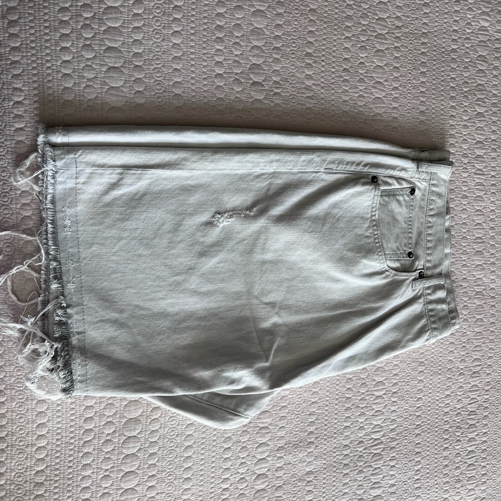 American Eagle gray distressed denim shorts - Picture 2 of 4